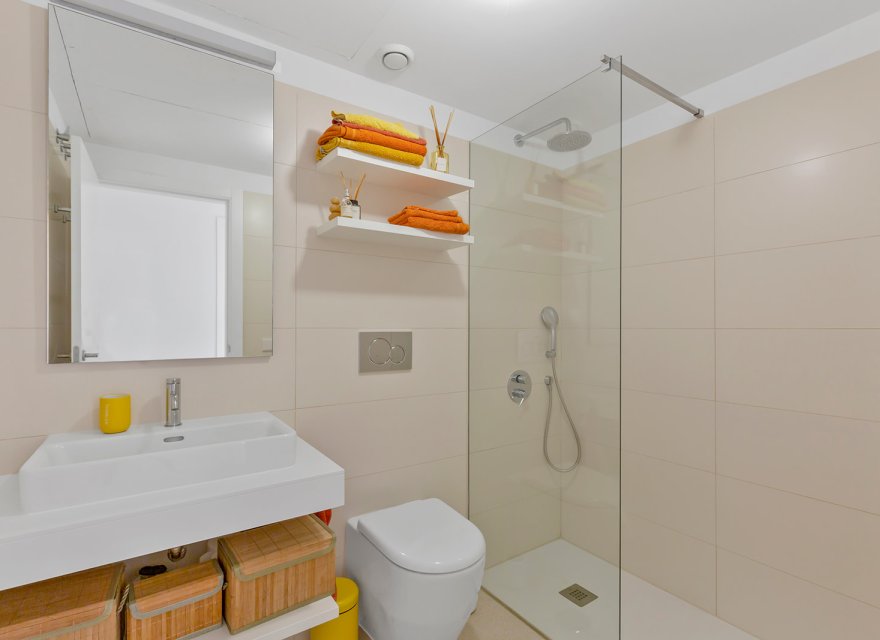 Odsprzedaż - Apartament - Torrevieja - Los Balcones
