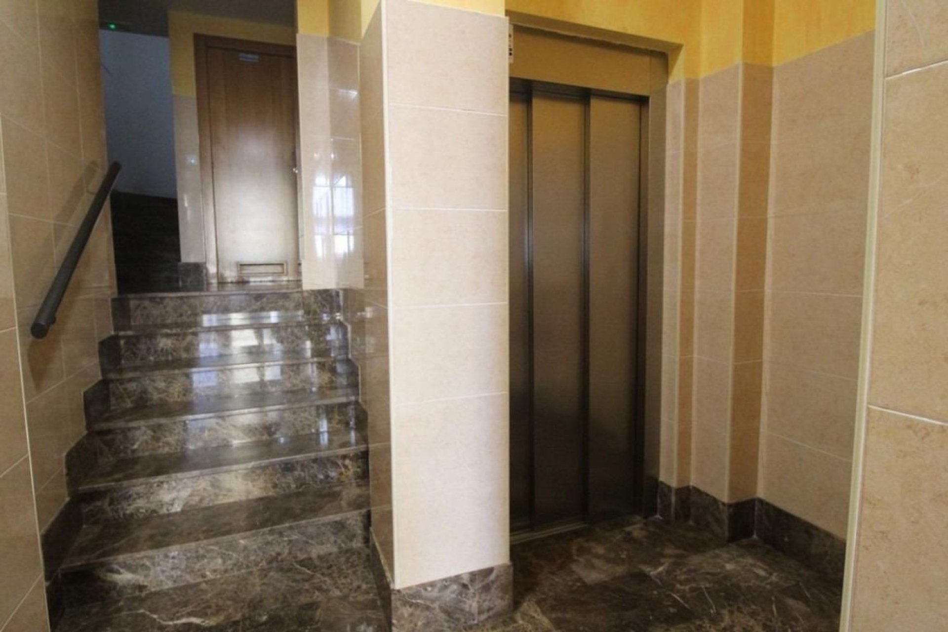 Odsprzedaż - Apartament - Torrevieja - Parque de las Naciones