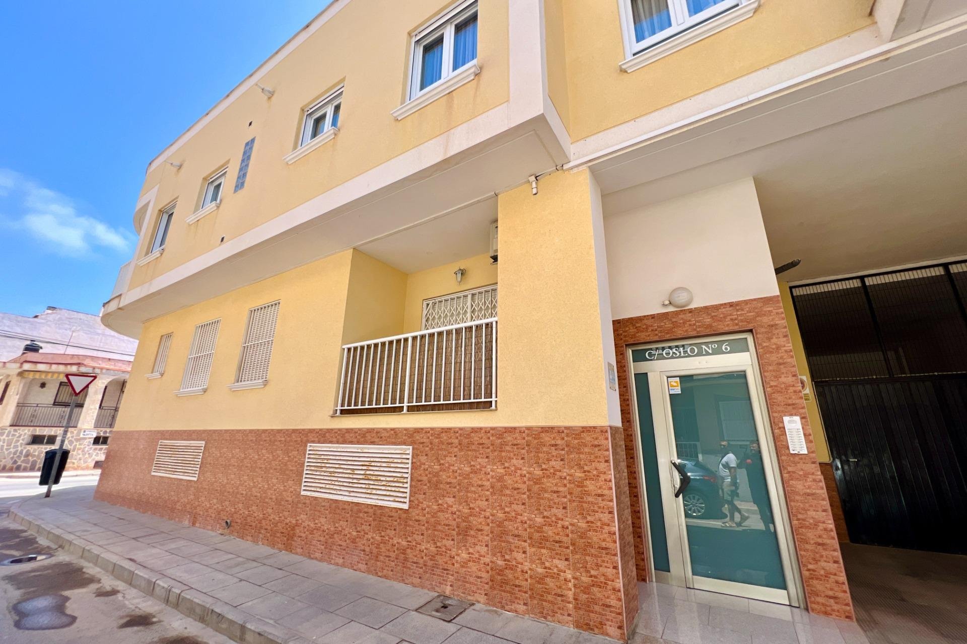 Odsprzedaż - Apartament - Torrevieja - Playa de los Locos