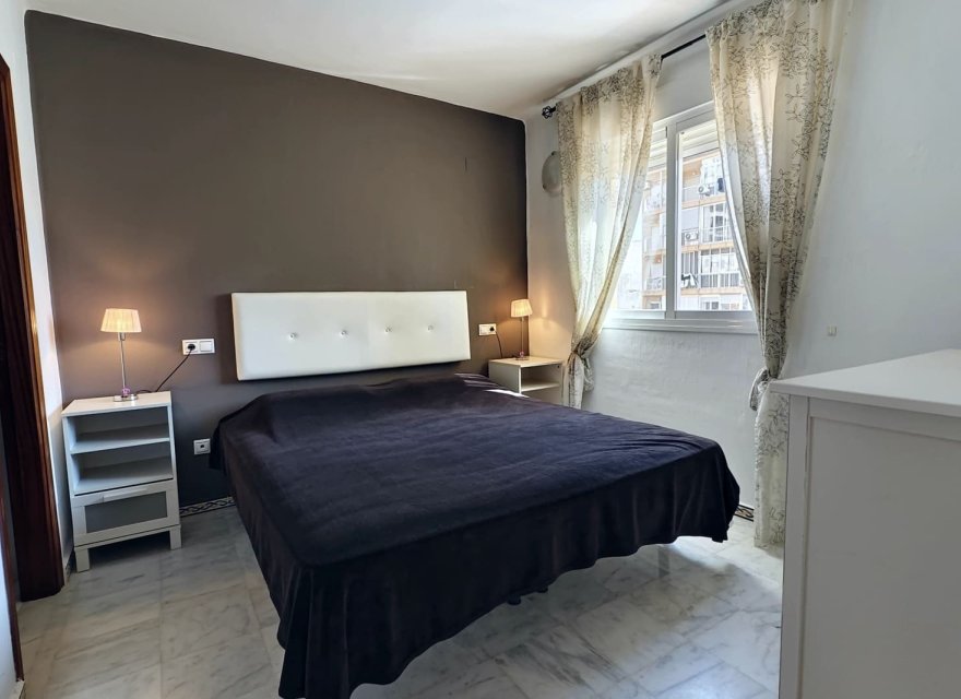 Odsprzedaż - Apartament - Torrevieja - Playa de los Locos