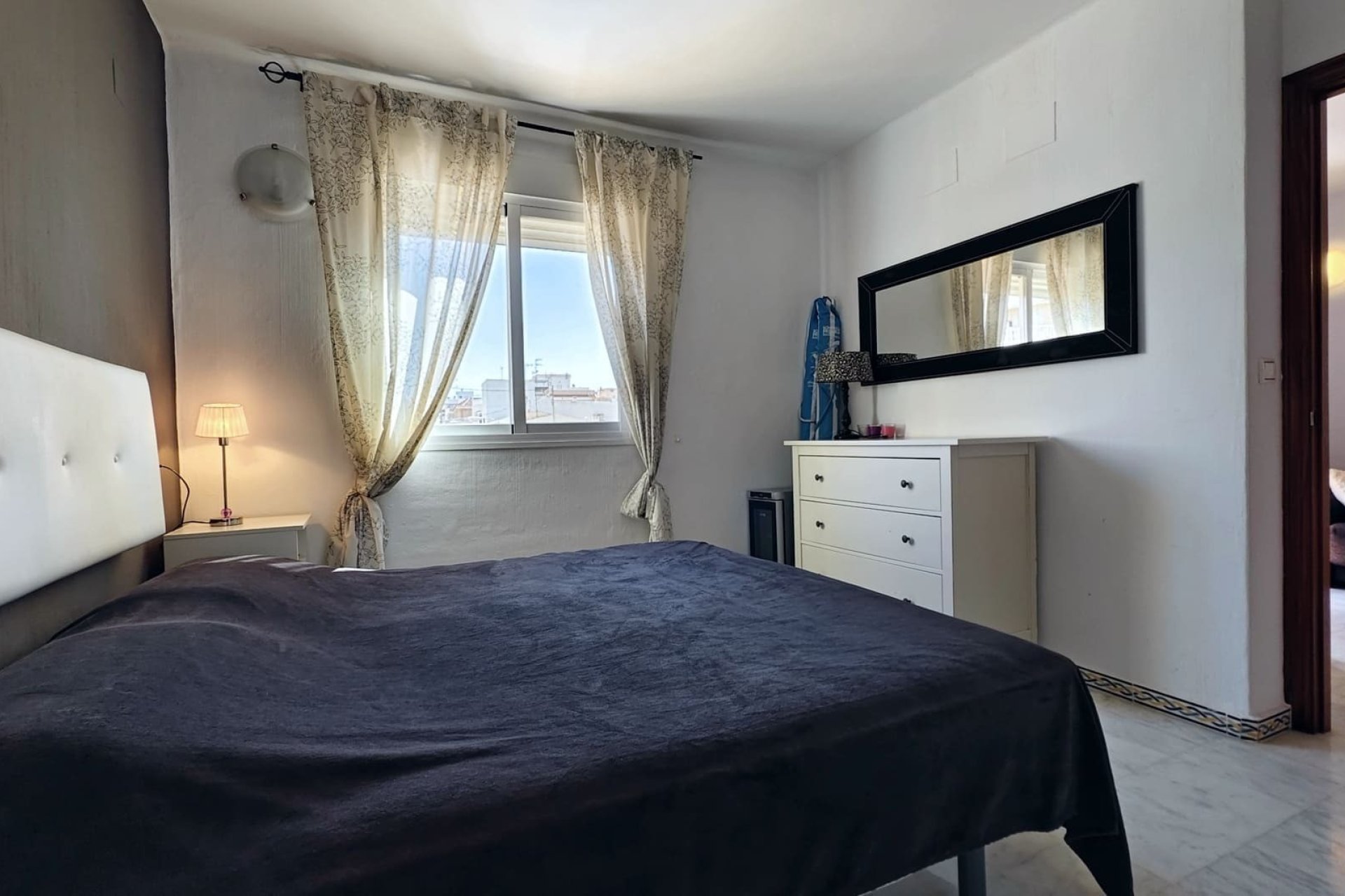 Odsprzedaż - Apartament - Torrevieja - Playa de los Locos