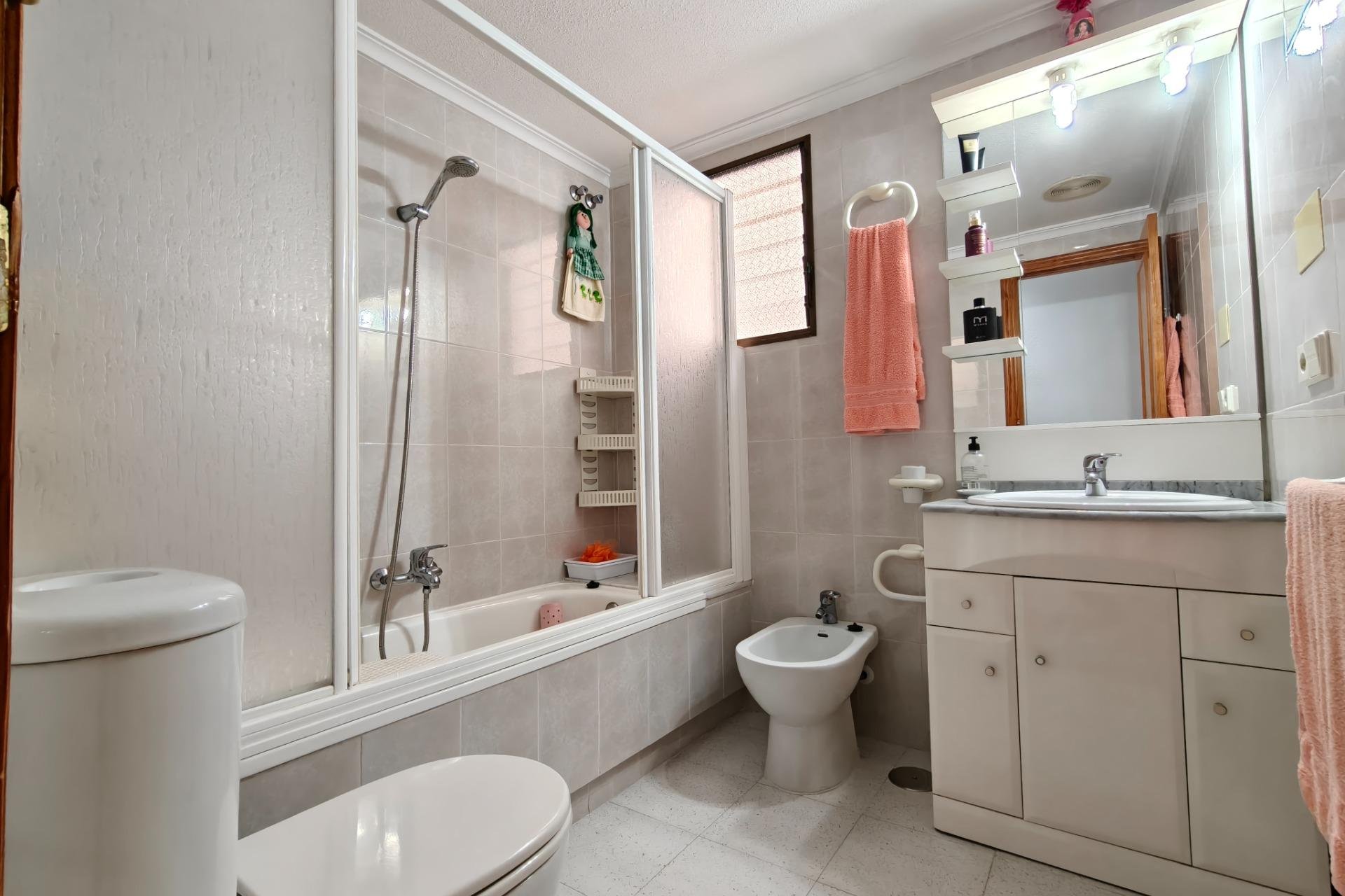 Odsprzedaż - Apartament - Torrevieja - Playa del Cura