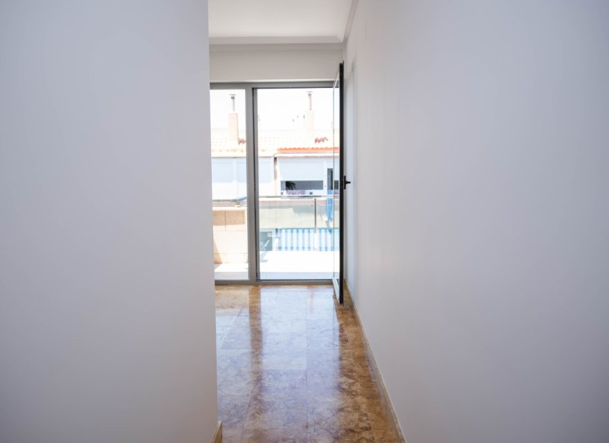 Odsprzedaż - Apartament - Torrevieja - Playa del Cura