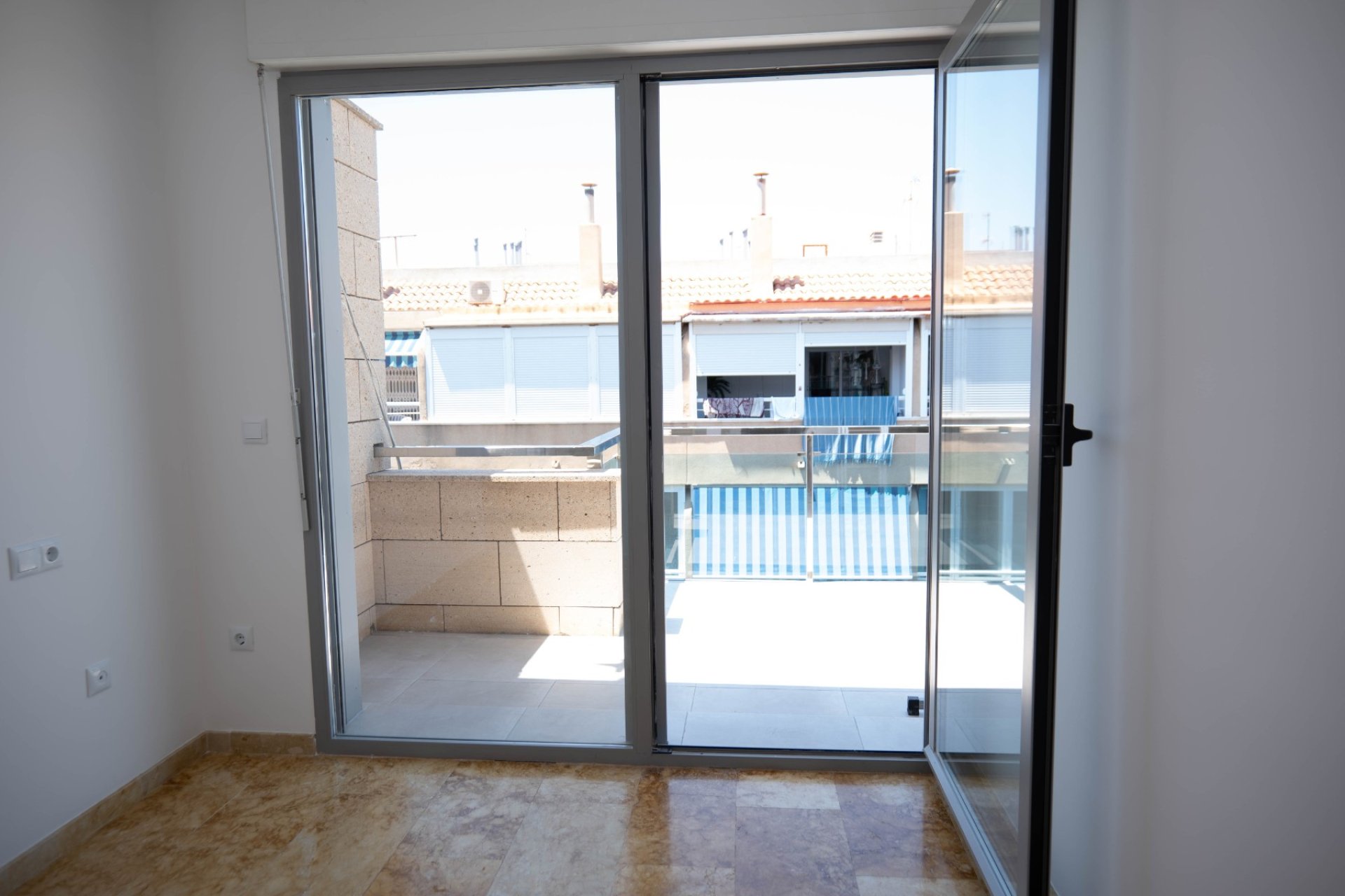 Odsprzedaż - Apartament - Torrevieja - Playa del Cura