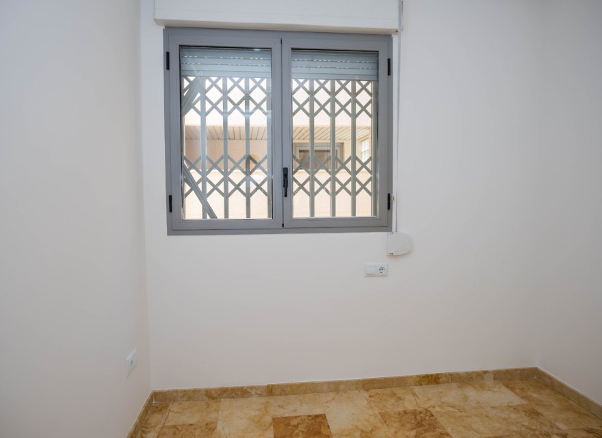 Odsprzedaż - Apartament - Torrevieja - Playa del Cura