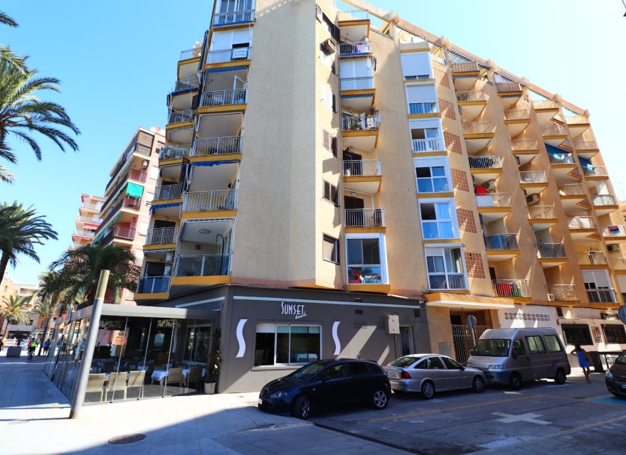 Odsprzedaż - Apartament - Torrevieja - Playa del Cura