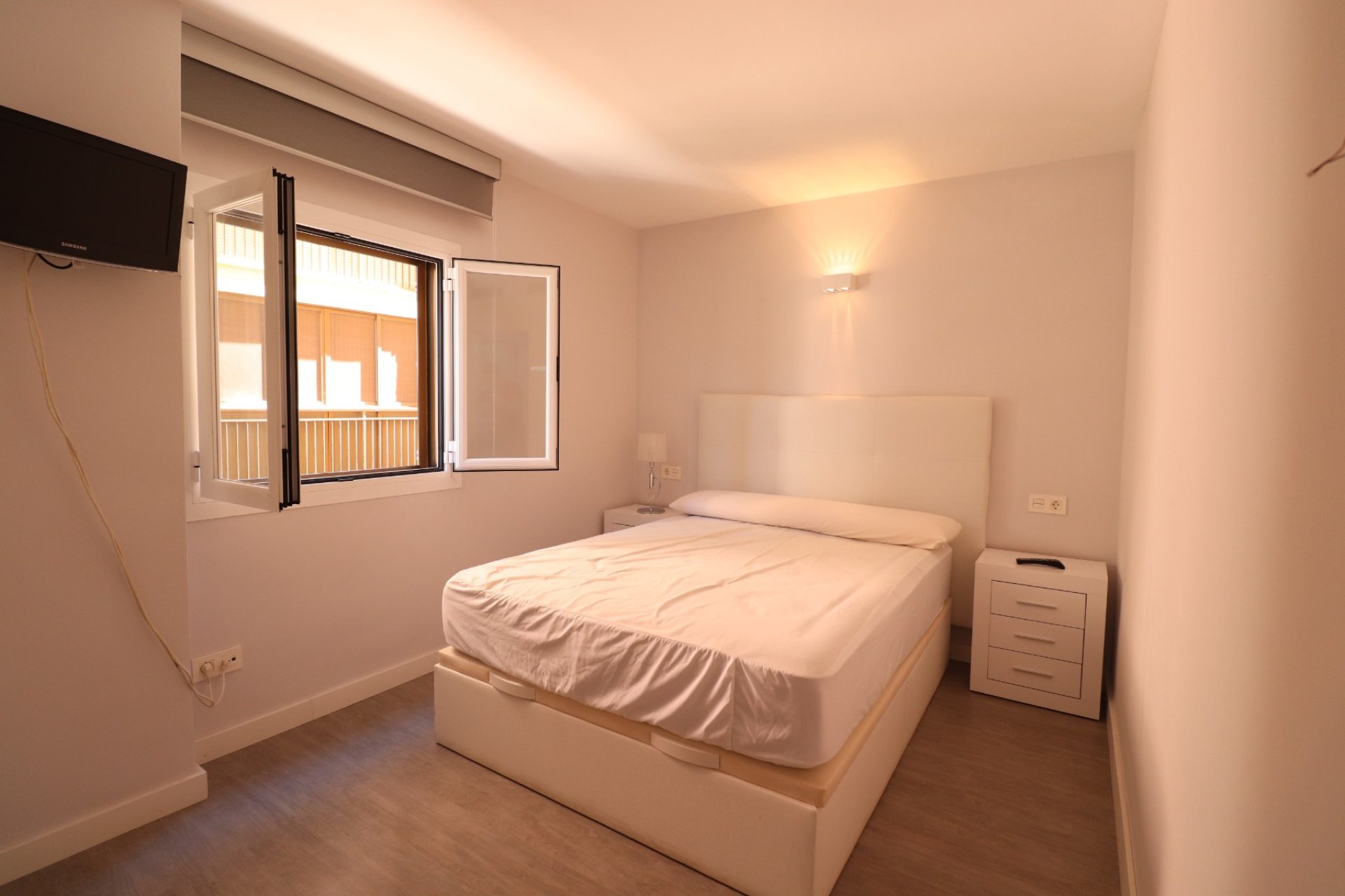 Odsprzedaż - Apartament - Torrevieja - Playa del Cura