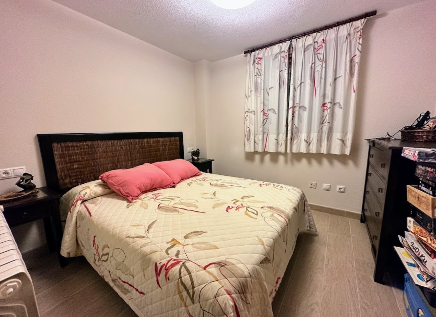 Odsprzedaż - Apartament - Torrevieja - Playa Los Locos