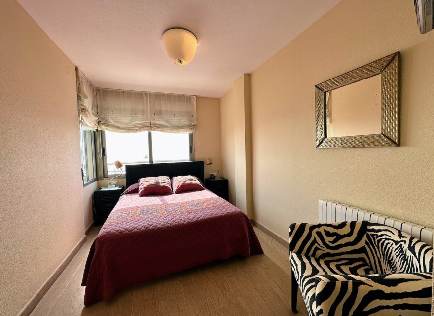 Odsprzedaż - Apartament - Torrevieja - Playa Los Locos