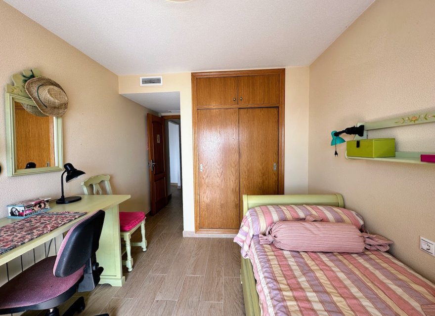 Odsprzedaż - Apartament - Torrevieja - Playa Los Locos