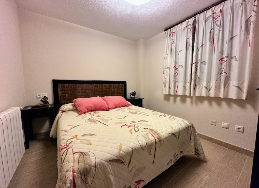 Odsprzedaż - Apartament - Torrevieja - Playa Los Locos