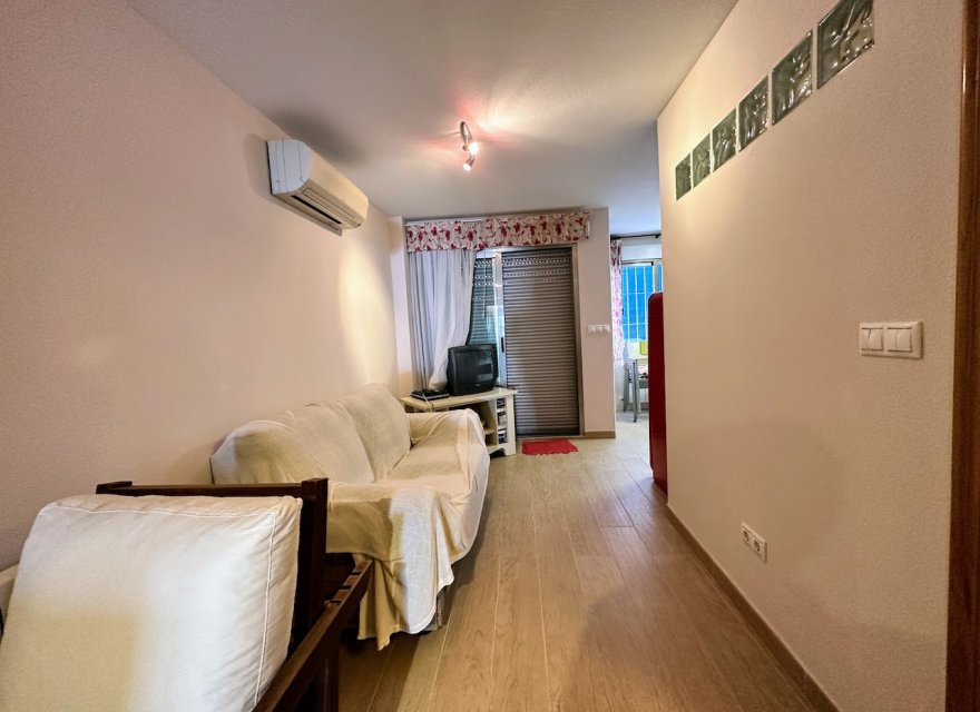 Odsprzedaż - Apartament - Torrevieja - Playa Los Locos