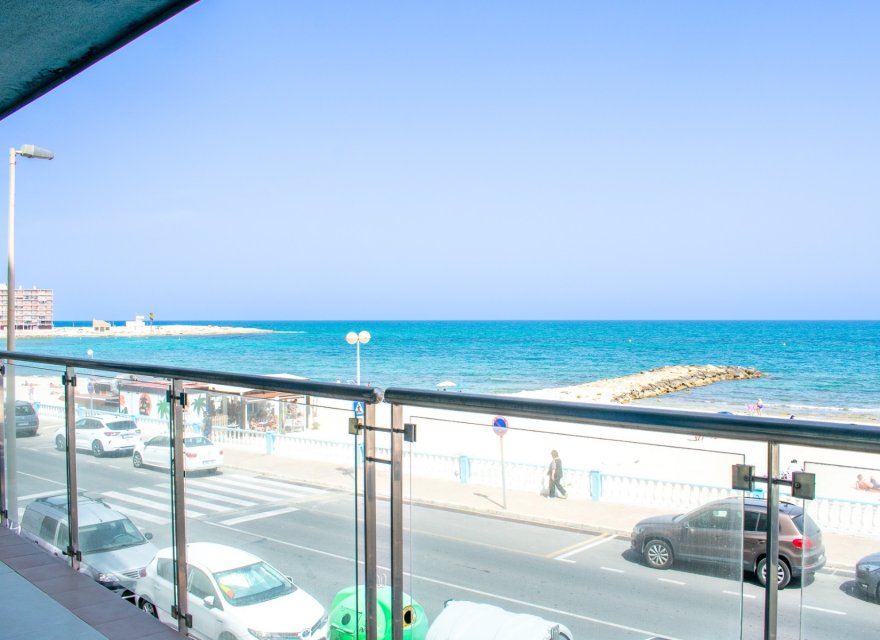 Odsprzedaż - Apartament - Torrevieja - Playa Los Locos