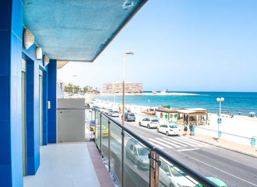 Odsprzedaż - Apartament - Torrevieja - Playa Los Locos