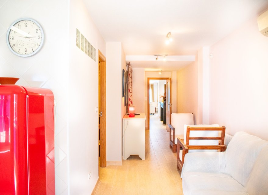 Odsprzedaż - Apartament - Torrevieja - Playa Los Locos