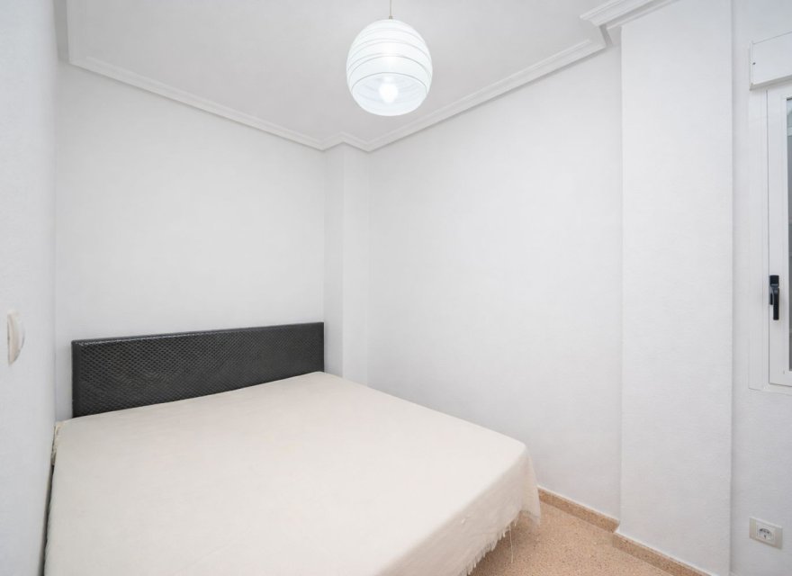 Odsprzedaż - Apartament - Torrevieja - Puerto Deportivo