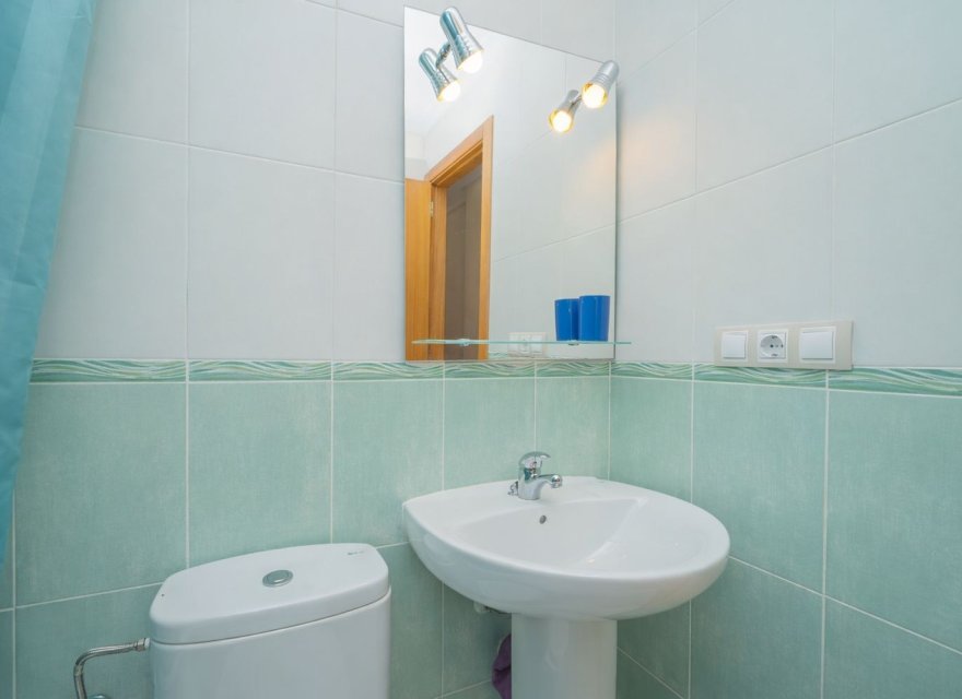 Odsprzedaż - Apartament - Torrevieja - Puerto Deportivo