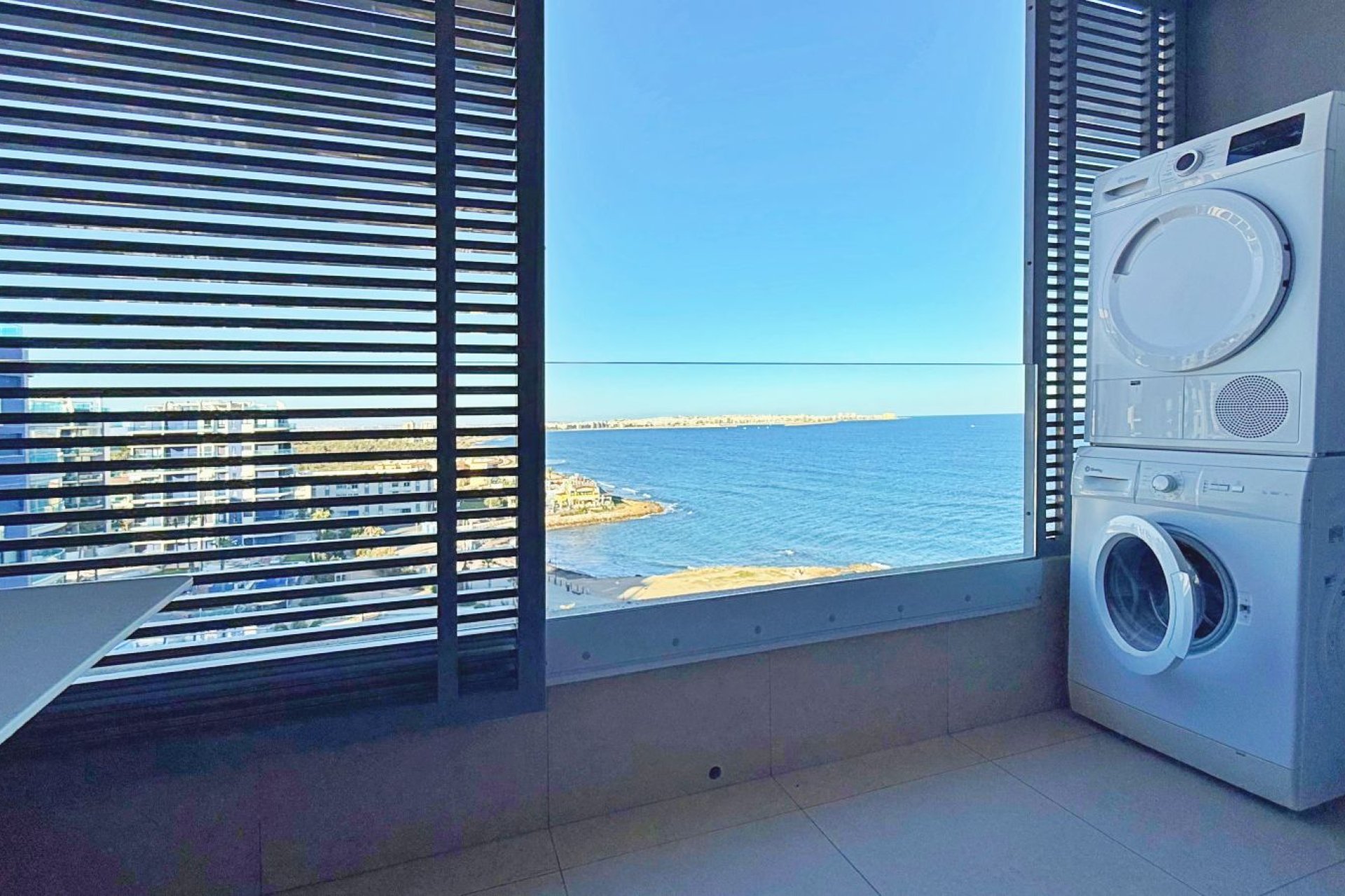 Odsprzedaż - Apartament - Torrevieja - Punta Prima