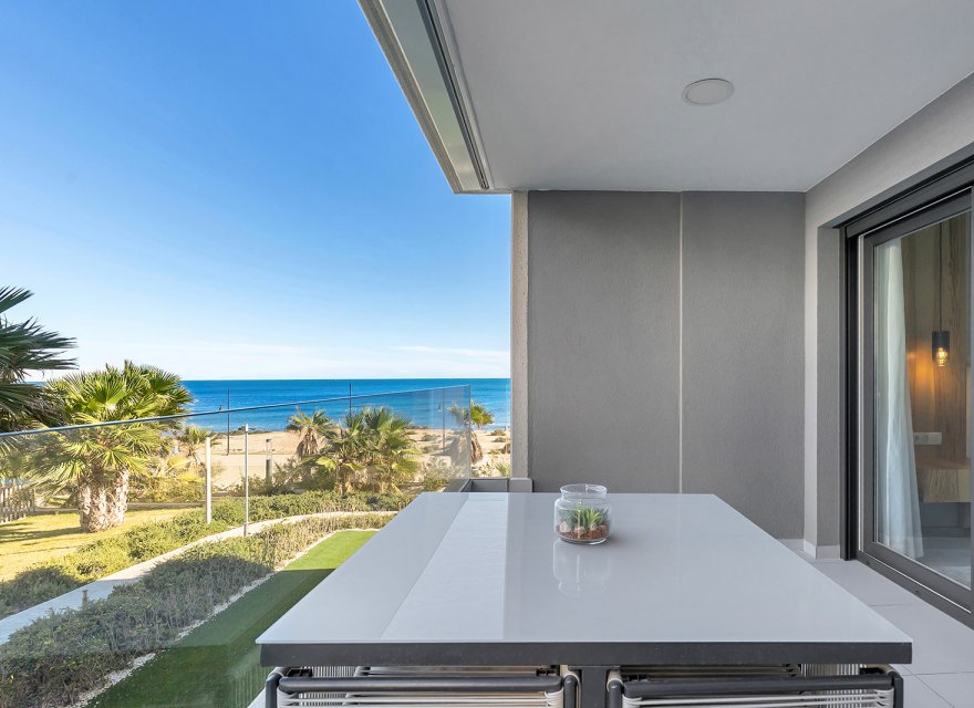 Odsprzedaż - Apartament - Torrevieja - Punta Prima