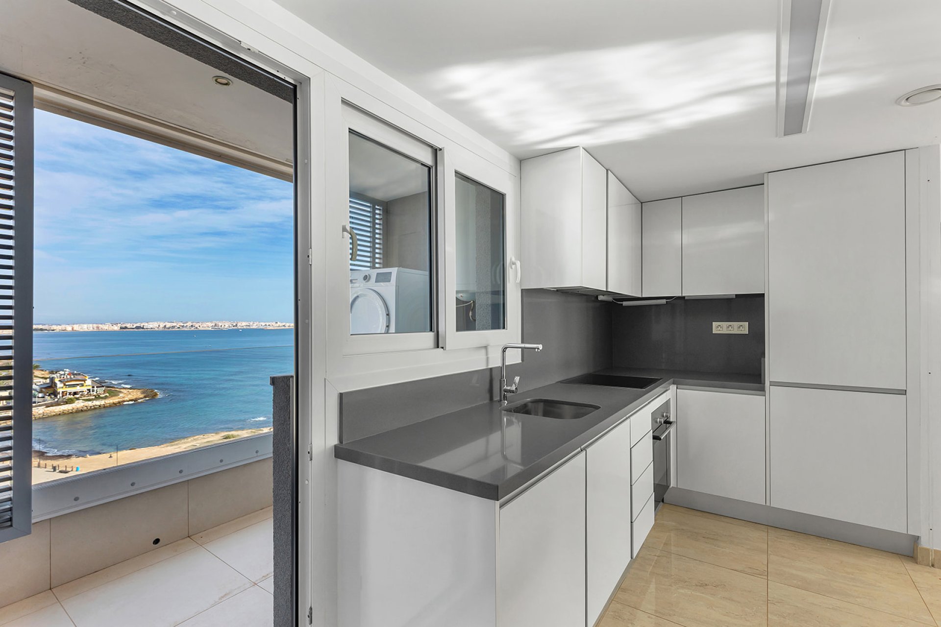 Odsprzedaż - Apartament - Torrevieja - Punta Prima