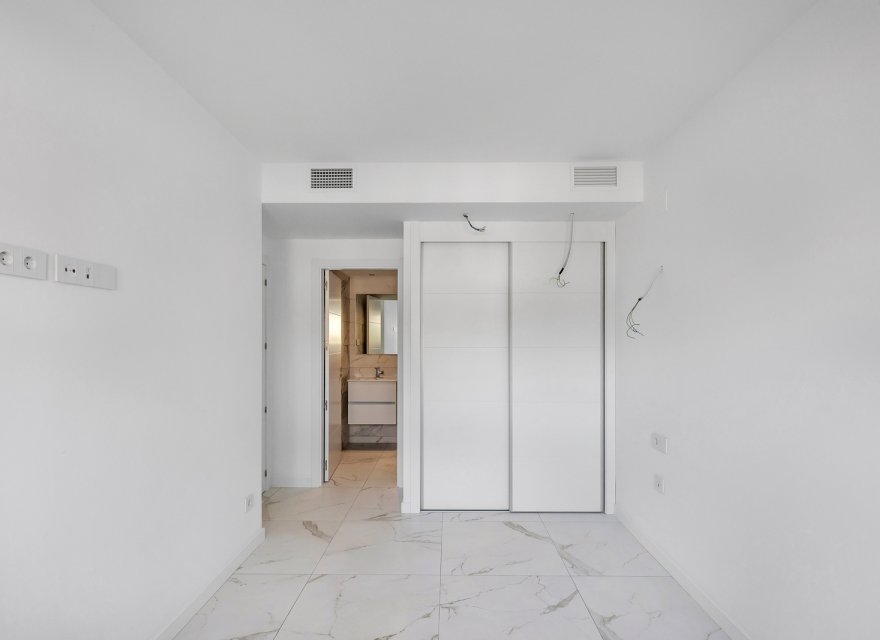 Odsprzedaż - Apartament - Torrevieja - Punta Prima