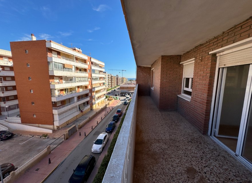 Odsprzedaż - Apartament - Torrevieja - Punta Prima