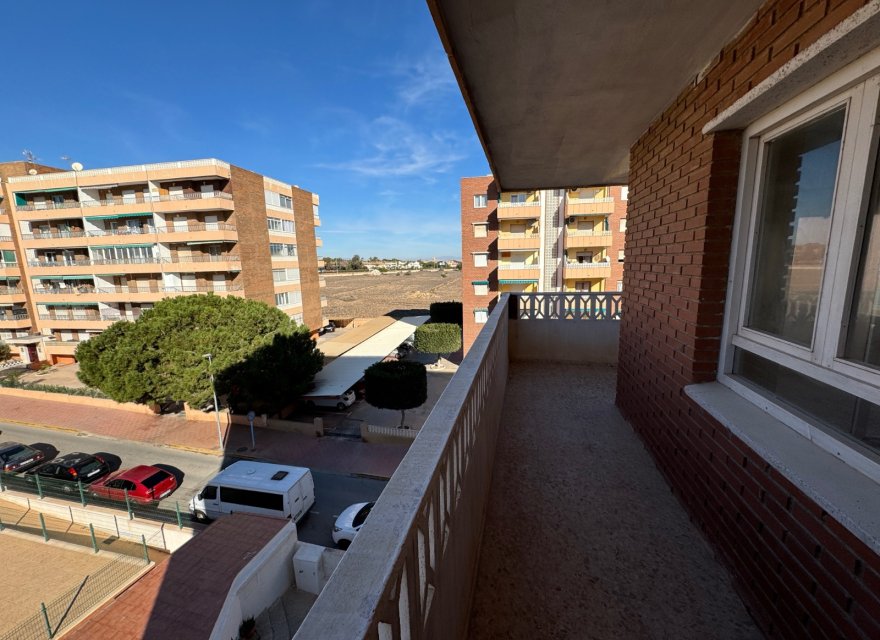 Odsprzedaż - Apartament - Torrevieja - Punta Prima