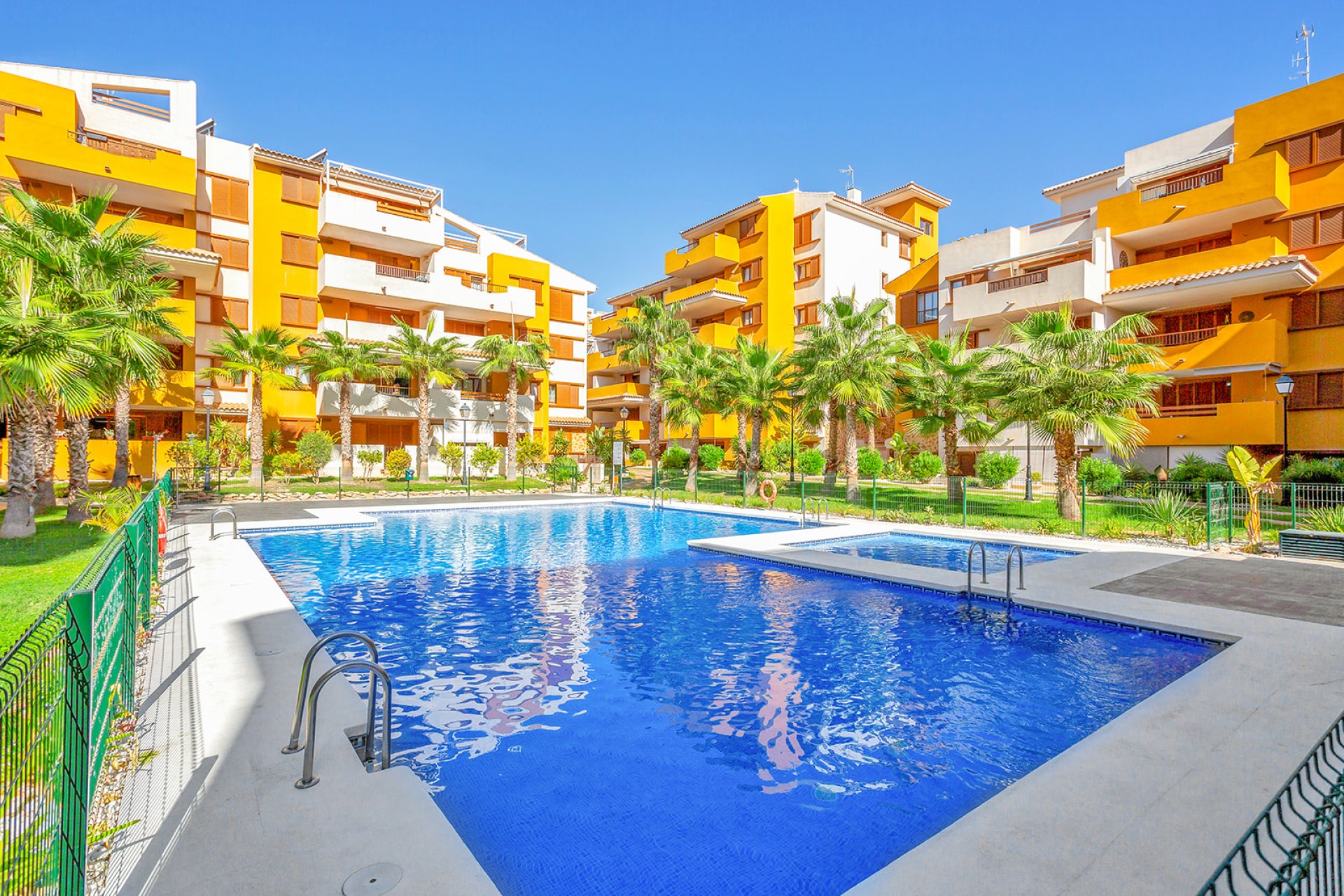 Odsprzedaż - Apartament - Torrevieja - Punta Prima