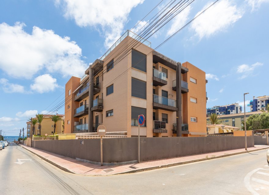 Odsprzedaż - Apartament - Torrevieja - Rocio del Mar