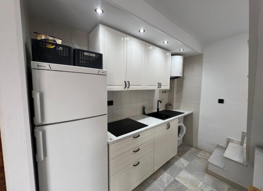 Odsprzedaż - Apartament - Torrevieja - Torreblanca