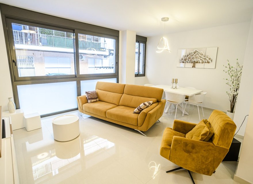 Odsprzedaż - Apartament - Torrevieja