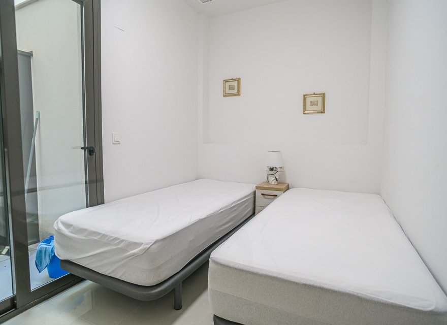 Odsprzedaż - Apartament - Torrevieja