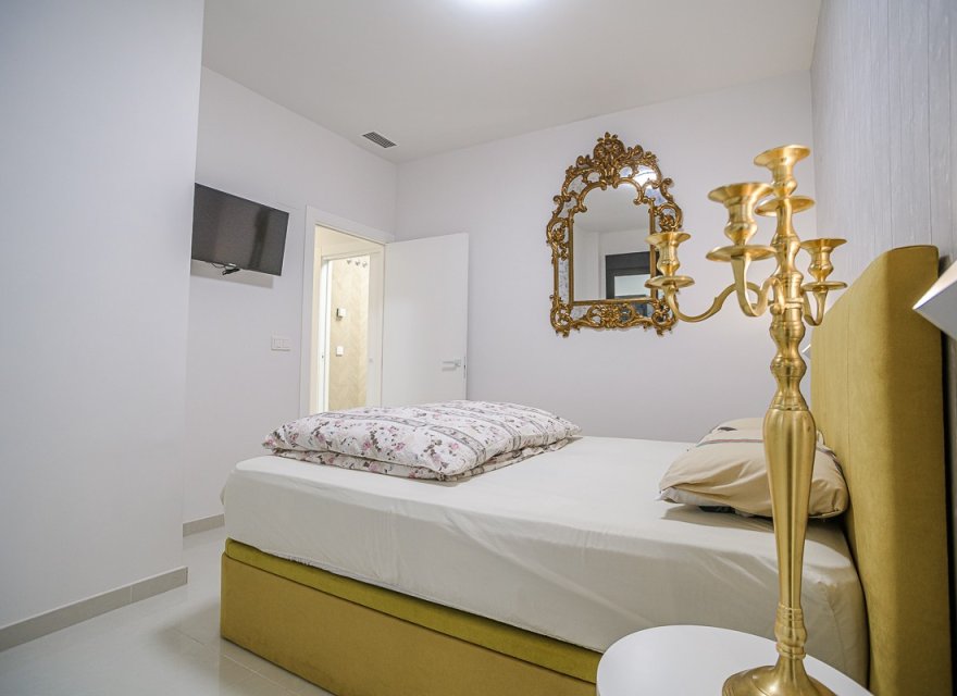 Odsprzedaż - Apartament - Torrevieja