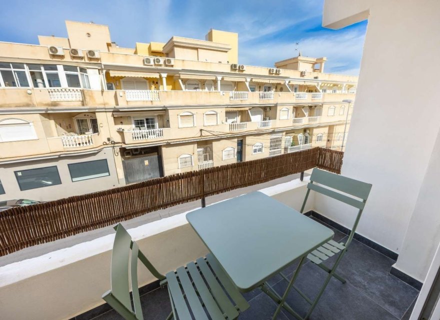 Odsprzedaż - Apartament - Torrevieja