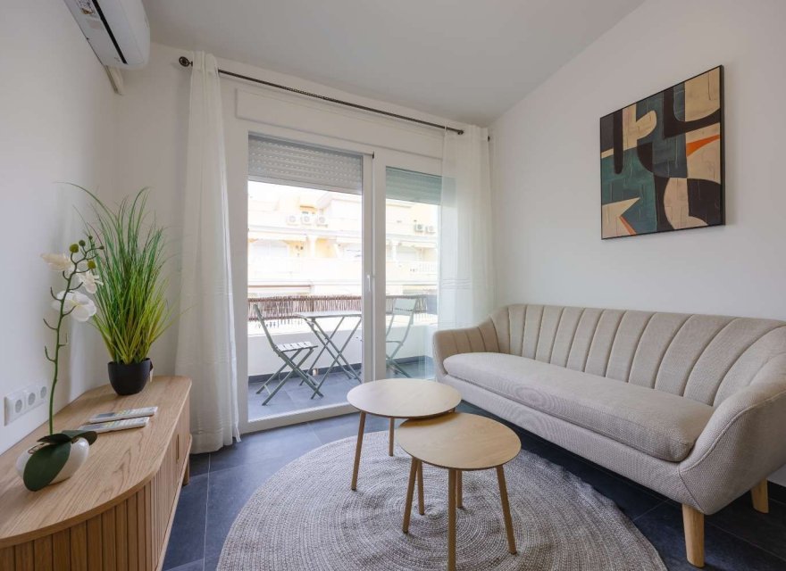 Odsprzedaż - Apartament - Torrevieja