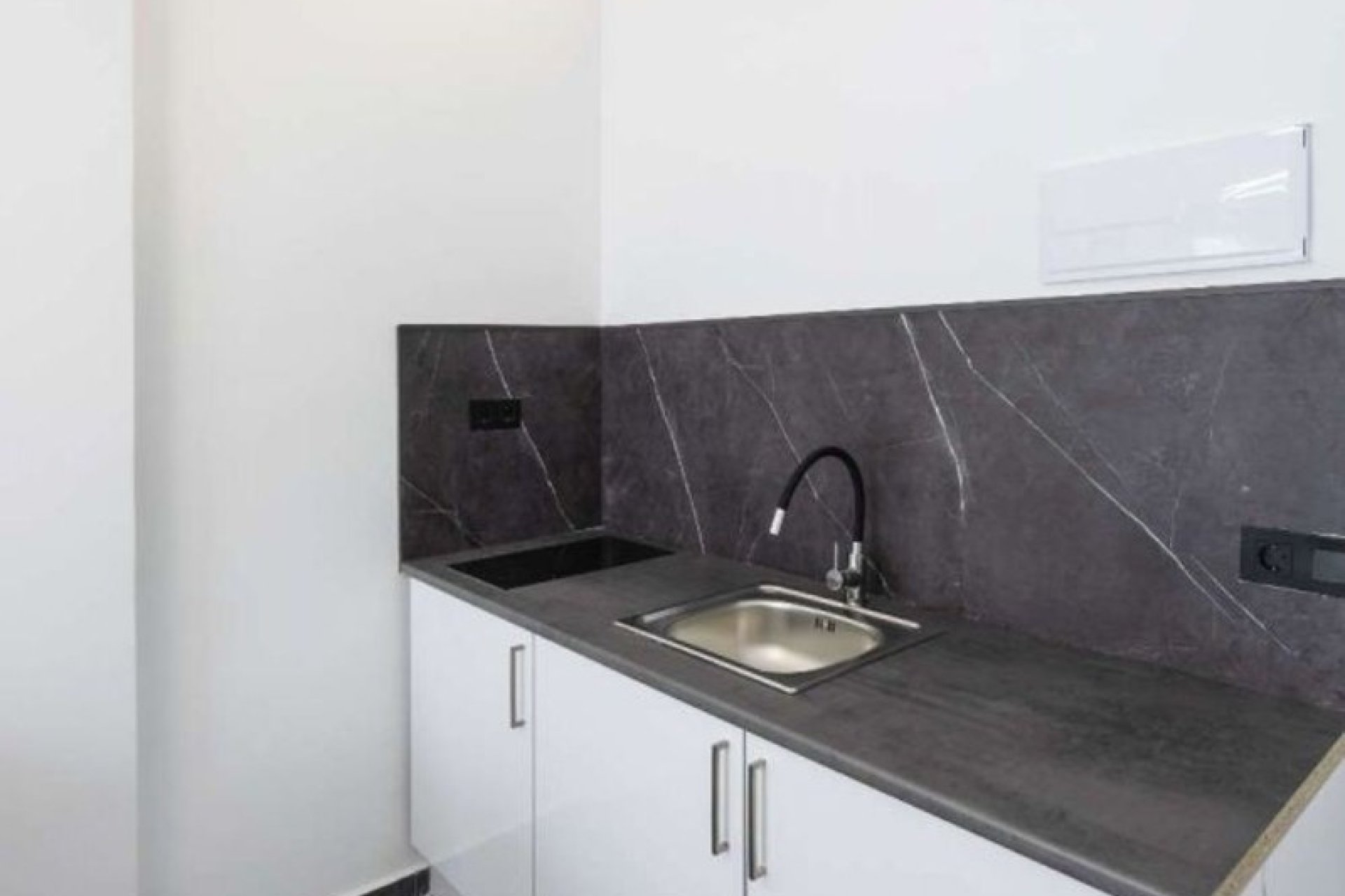 Odsprzedaż - Apartament - Torrevieja