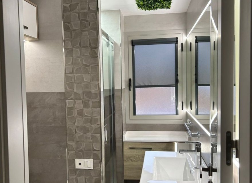 Odsprzedaż - Apartament - Torrevieja