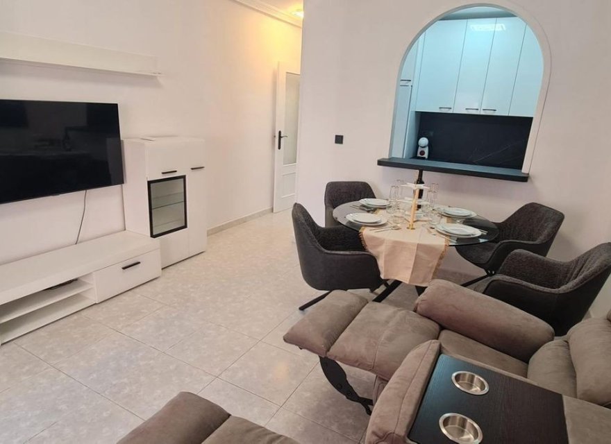 Odsprzedaż - Apartament - Torrevieja