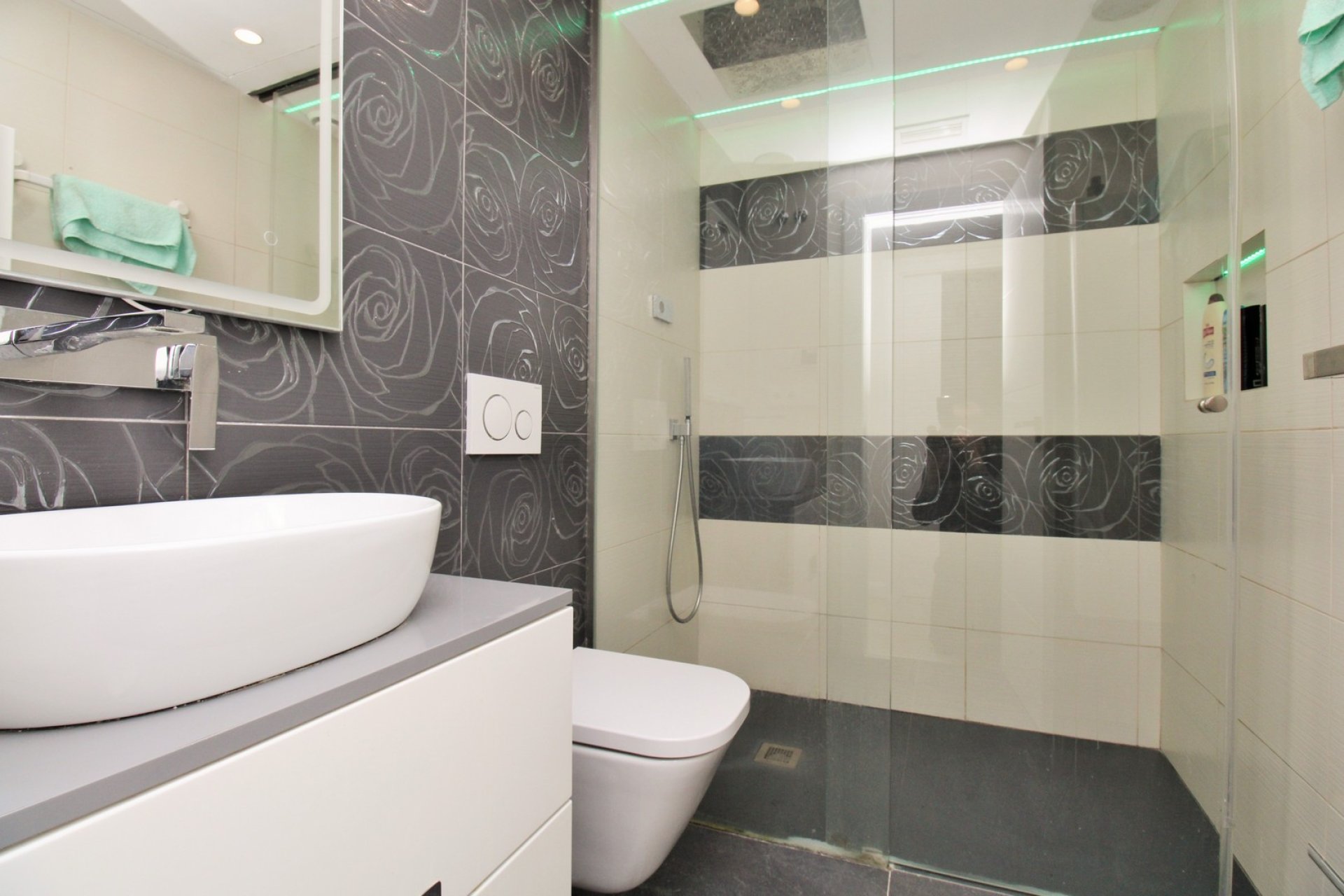 Odsprzedaż - Apartament - Torrevieja