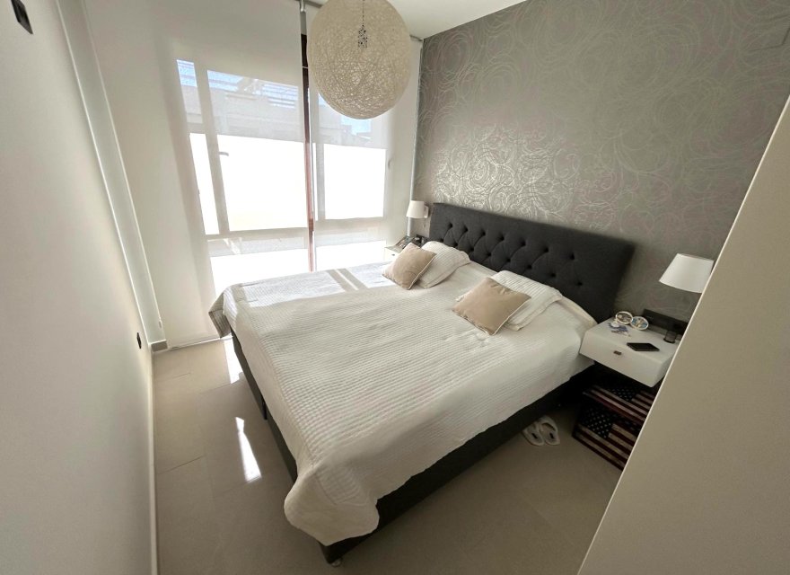 Odsprzedaż - Apartament - Torrevieja