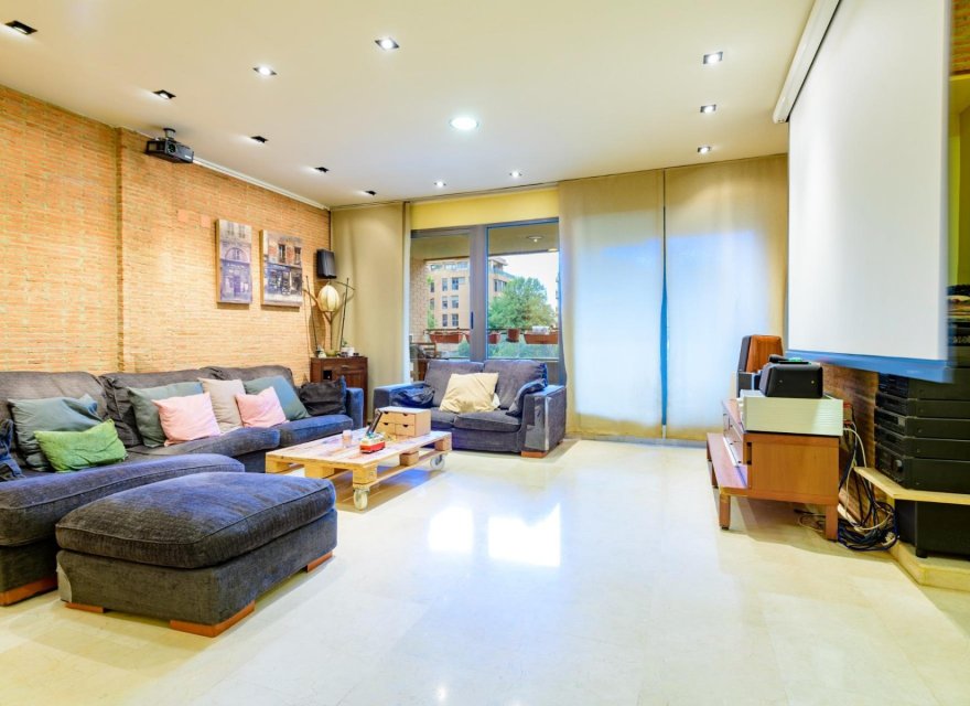 Odsprzedaż - Apartament - Valencia - Campanar