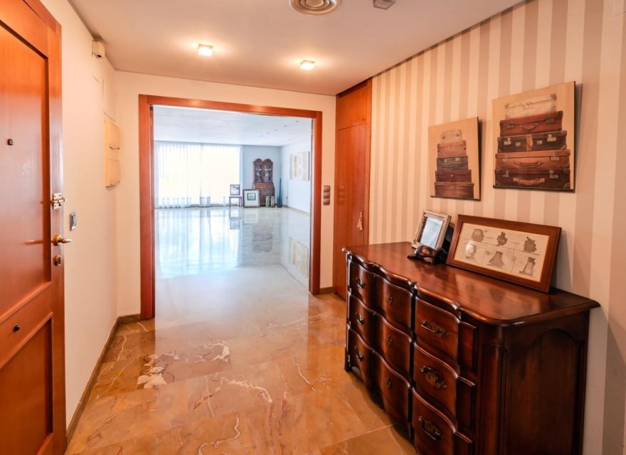 Odsprzedaż - Apartament - Valencia - Centro