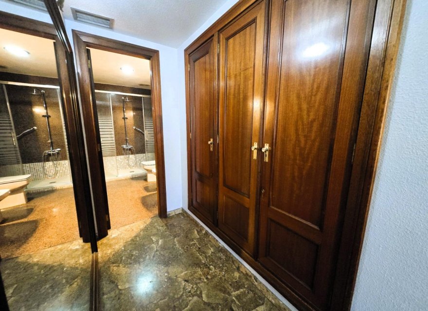 Odsprzedaż - Apartament - Valencia - Centro