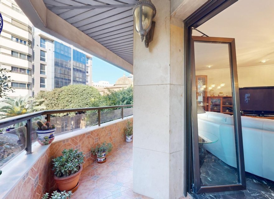 Odsprzedaż - Apartament - Valencia - Centro