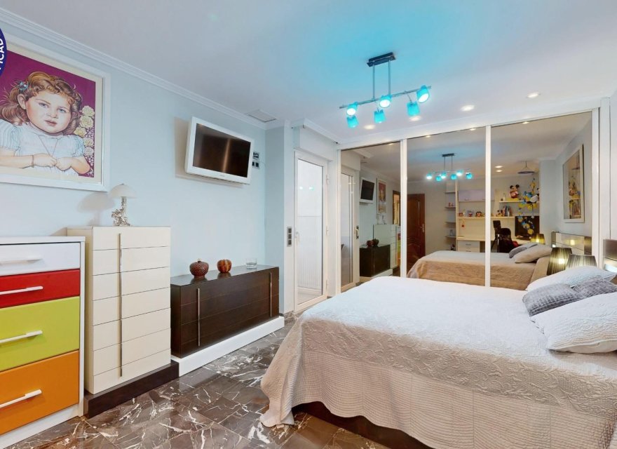 Odsprzedaż - Apartament - Valencia - Centro