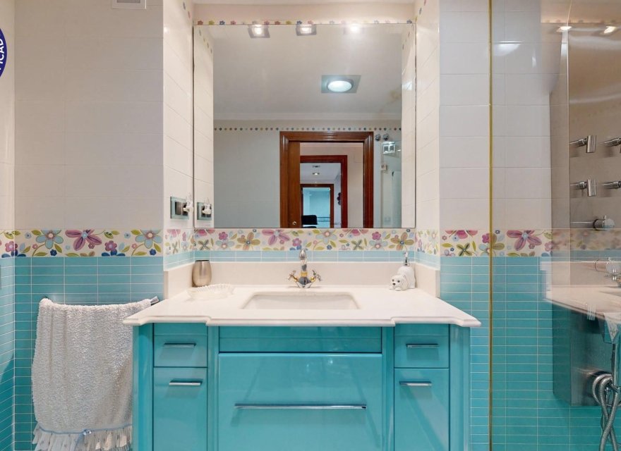 Odsprzedaż - Apartament - Valencia - Centro