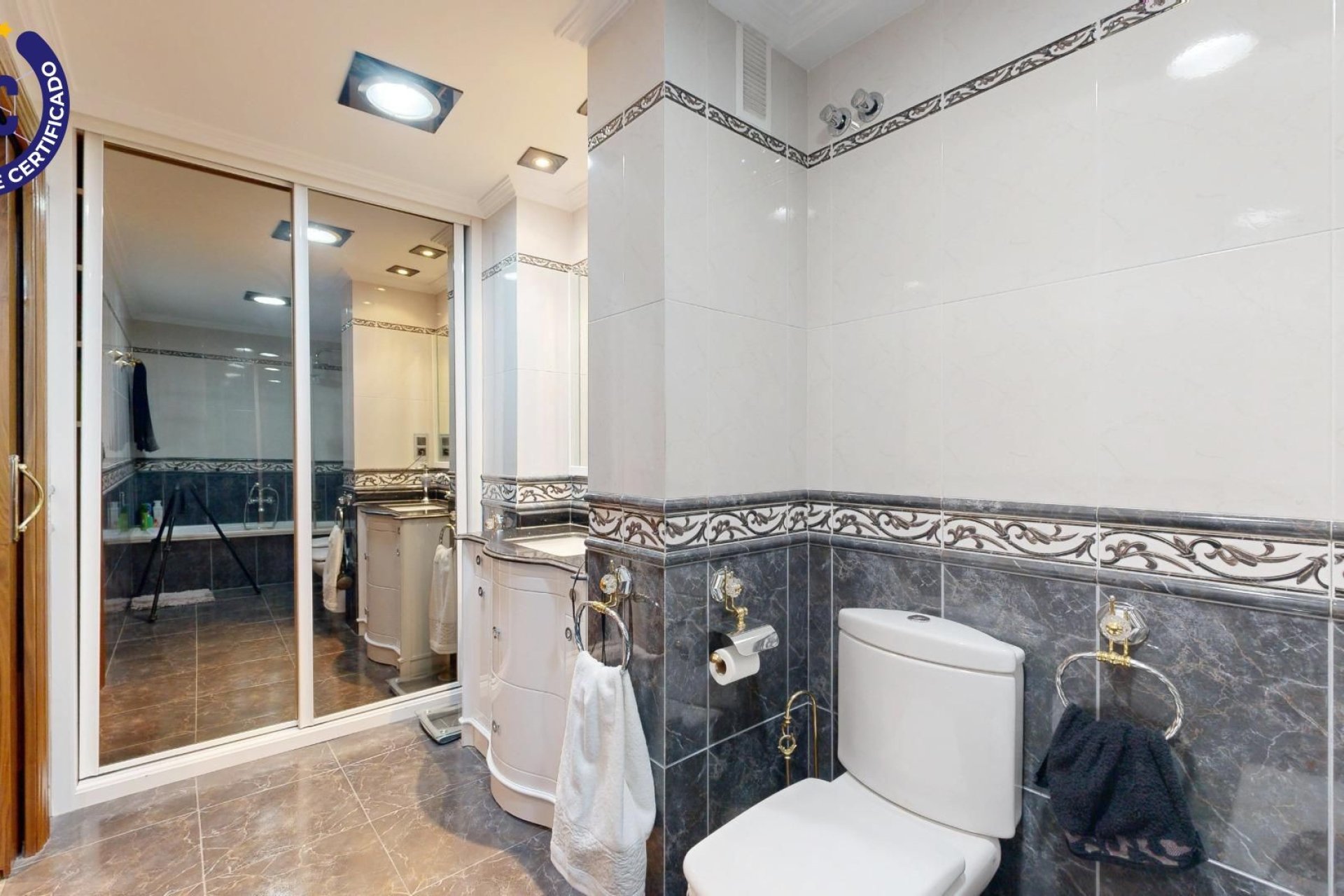 Odsprzedaż - Apartament - Valencia - Centro