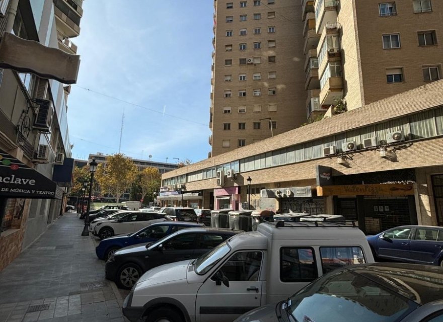 Odsprzedaż - Apartament - Valencia - Ciutat Universitaria