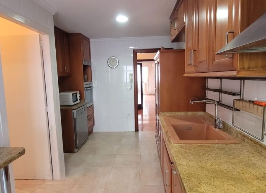 Odsprzedaż - Apartament - Valencia - Ciutat Universitaria