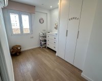 Odsprzedaż - Apartament - Valencia - Exposició